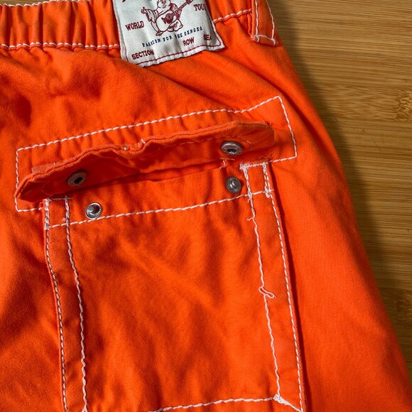 TRUE RELIGION MID-RISE POCKET UTILITY CARGO PANT W/ CONTRAST STITCHING - Picture 12 of 16